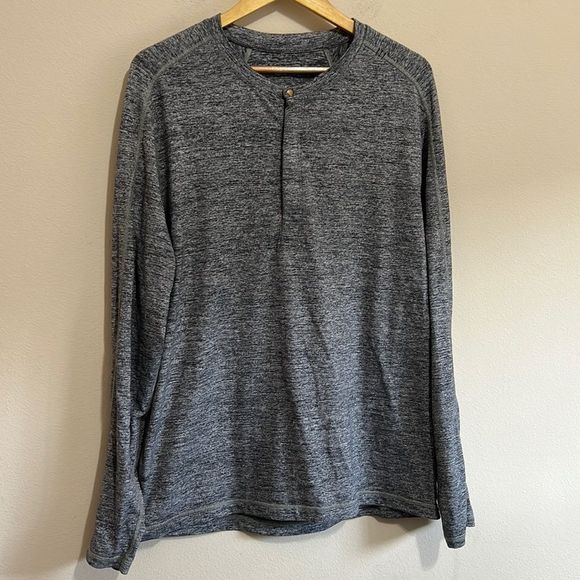 Lululemon Surge Long Sleeve Henley
Space Dye Camo Black Dark Slate - Picture 5 of 9